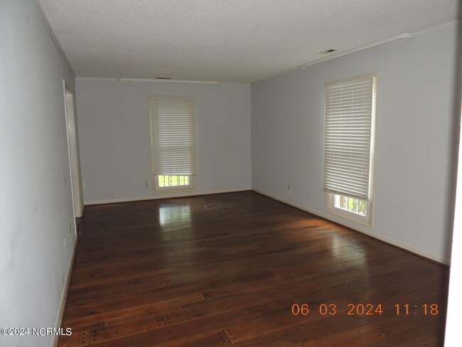 Building Photo - 102 Epworth Dr