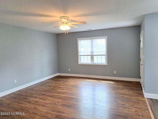 Building Photo - 151 Oyster Ln