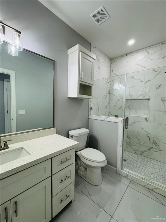 Foto del edificio - 1200 Country Club Dr