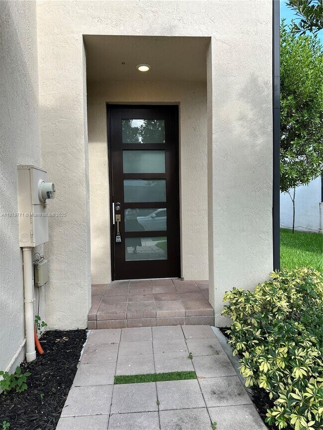 Foto del edificio - 15839 NW 91st Ct