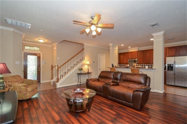 Building Photo - 5343 Summit Hollow Dr