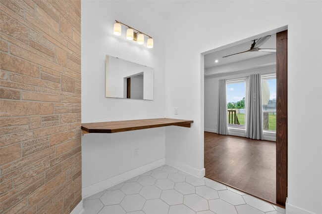 Building Photo - 95 Rd 5263B