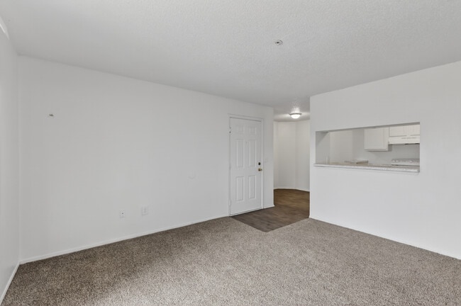 Building Photo - Warner Park Commons