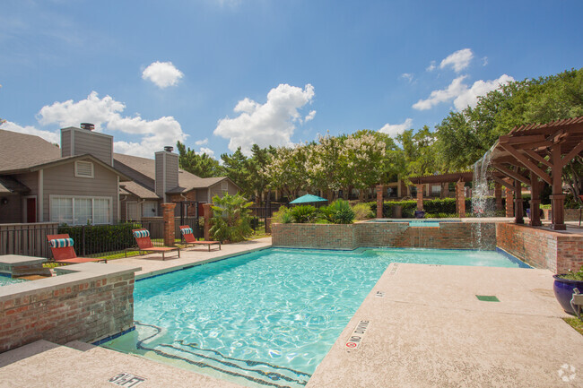 Pool - Village Green of Bear Creek