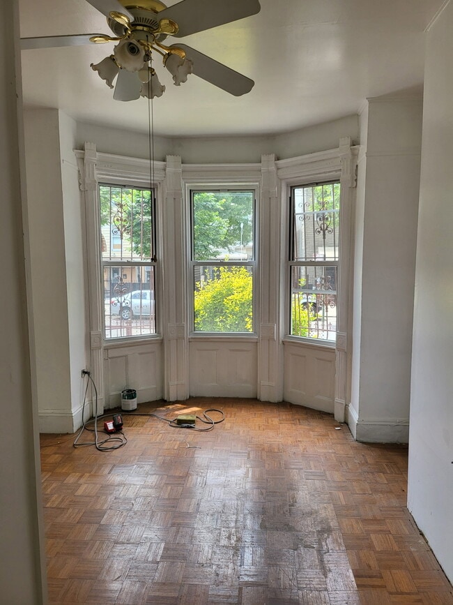 Building Photo - 41 Van Siclen Ave