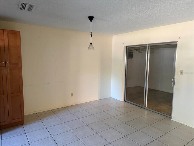 Foto del edificio - 4805 Landover Cir