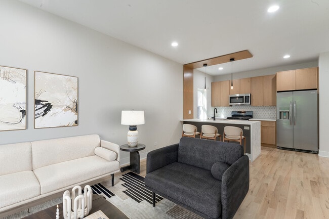 Foto del edificio - 6408 S Vernon Ave