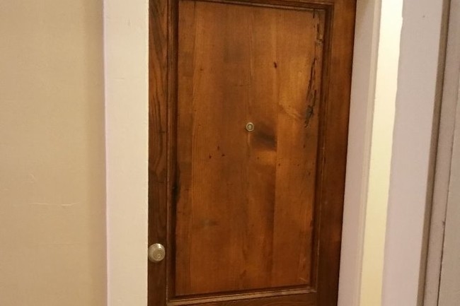 Front Door - 1001 Governor N St