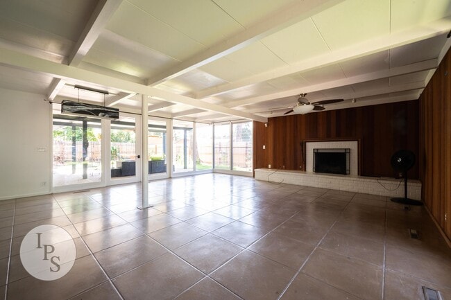 Foto del edificio - 4096 N Sherman St
