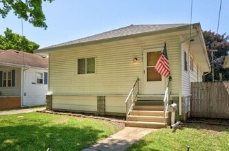 Building Photo - 1701 N Charles St