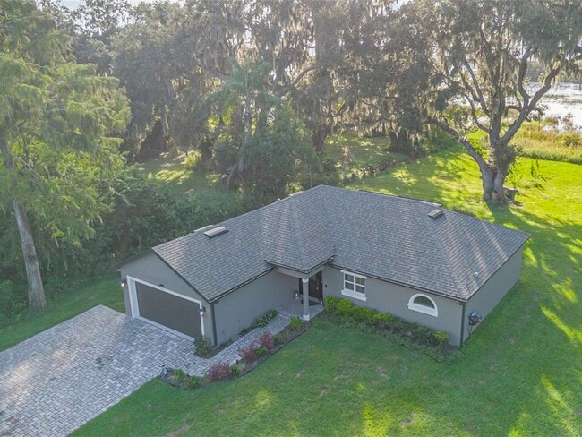 Photo - LAKE FRONT BRAND NEW Beautiful 3 bedroom on Lake Toho! House