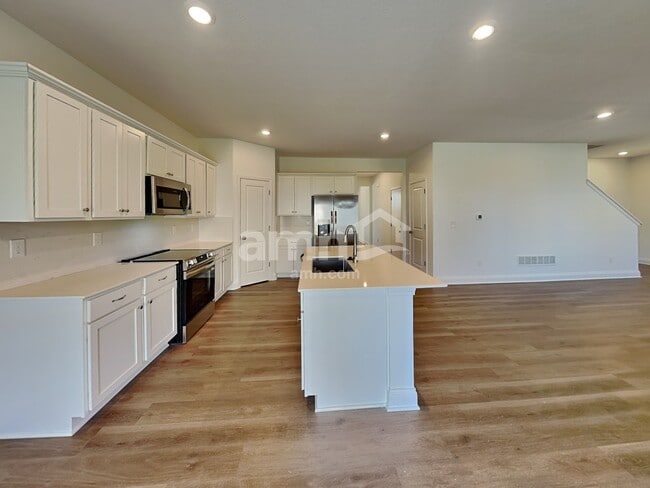 Building Photo - 218 Rustic Barn Ct