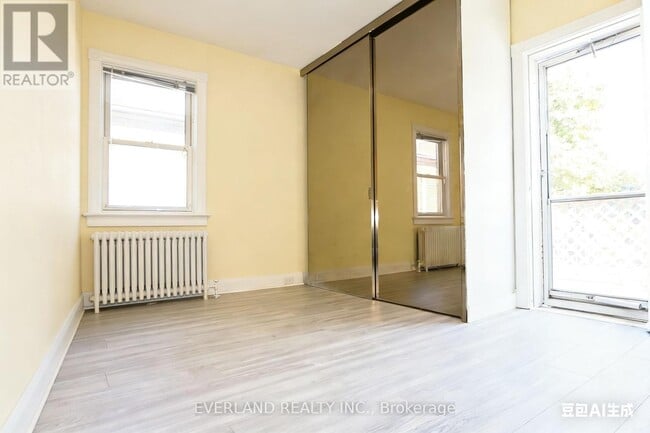 Building Photo - 1753 Bayview Ave