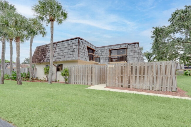 Building Photo - 4091 Palm Bay Cir