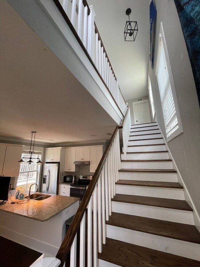 Foto del edificio - 4 br, 4 bath House - 56 America Street