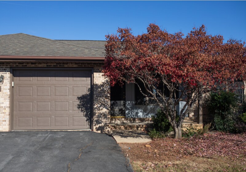 Primary Photo - 1210 Harmony Dr