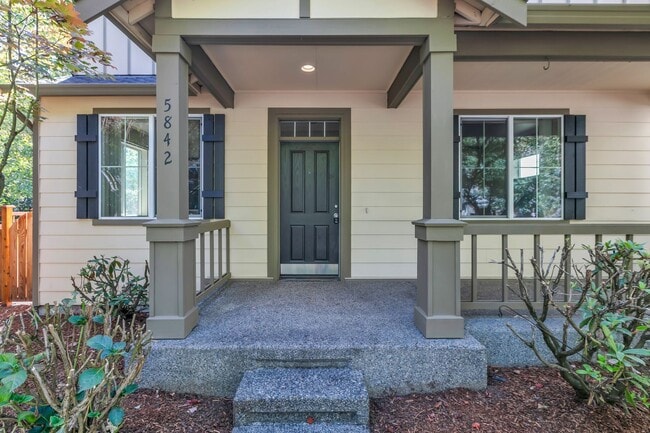 Building Photo - Cozy Corner Lot in Radiance