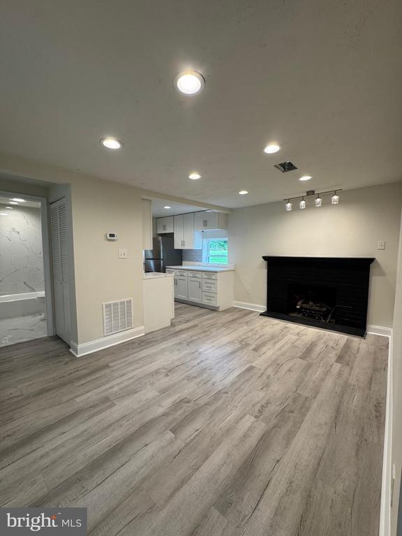 Foto del edificio - 1298 Queens Hwy