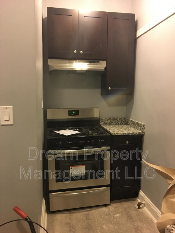 Building Photo - 4817 S King Dr