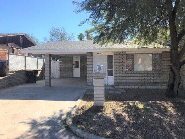 Building Photo - 1527 E Cinnabar Ave