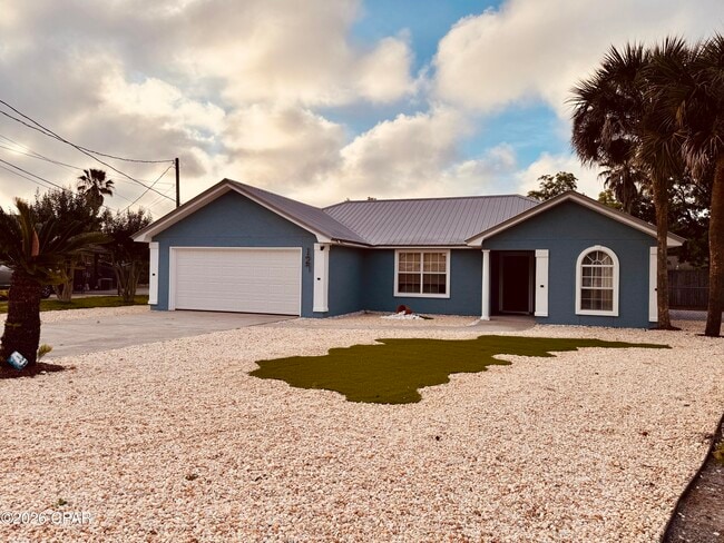 Building Photo - 127 Heather Dr