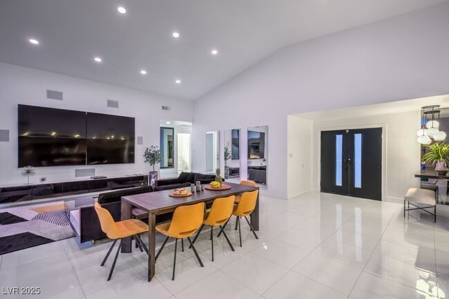 Building Photo - 5785 Edna Ave