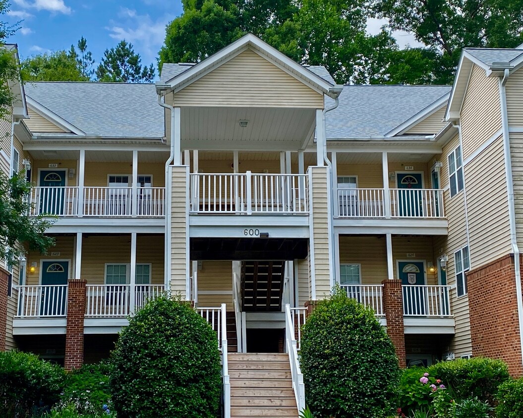 611 Glenolden Ct Unit 1, Cary, NC 27513 Condo for Rent in Cary, NC