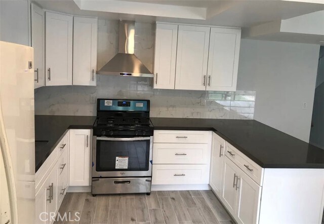 Building Photo - 331 Pomelo Ave
