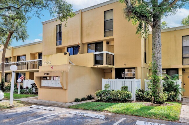 Foto del edificio - 2930 SW 87th Terrace