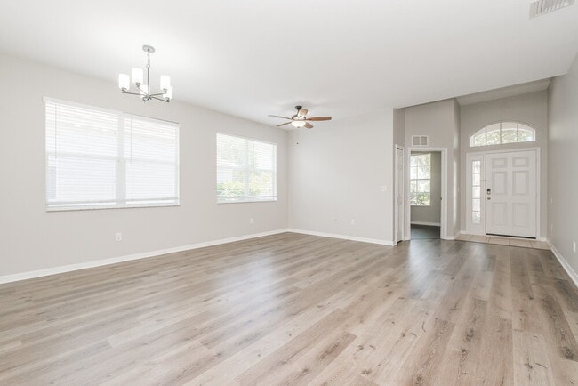 Building Photo - 6717 Cambridge Park Dr