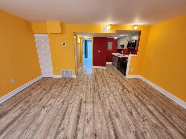 Foto del edificio - 387 Ralph McGill Blvd NE