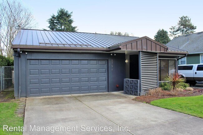 Building Photo - 3 br, 1 bath House - 8792 SE 42nd Ave