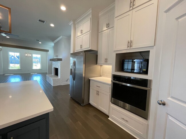 Building Photo - 4 Bedroom New Construction Home with a Bea...