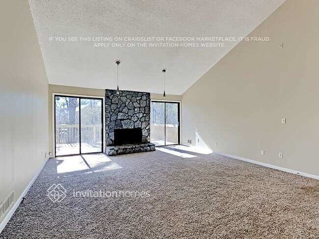 Foto del edificio - 125 S Falcon Bluff