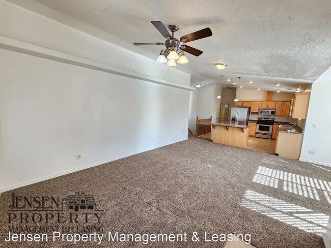 Foto del edificio - 3 br, 2 bath House - 358 North Dover Lane