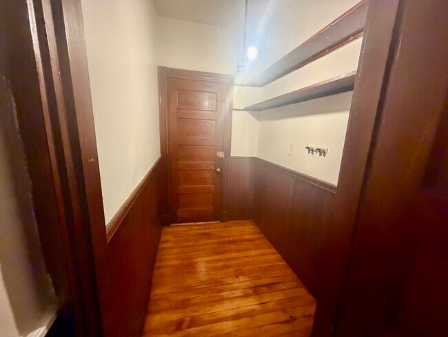 Foto del edificio - 807 Centre St