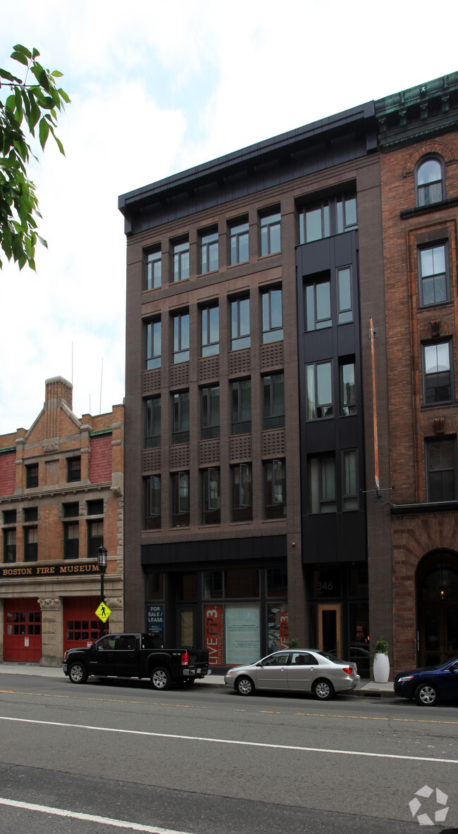 Primary Photo - FP3 Lofts & Restaurants @ Fort Point