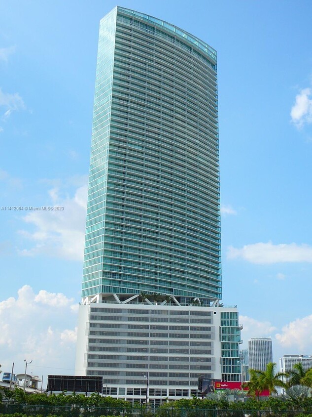 Foto principal - 888 Biscayne Blvd