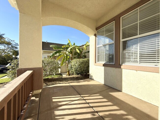 Foto del edificio - Spacious Home with Expansive Loft!