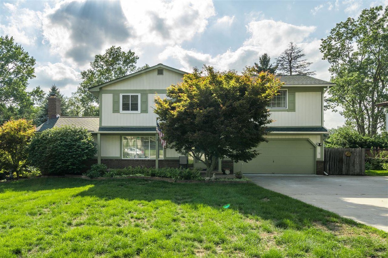 Foto principal - 4009 Strathcona