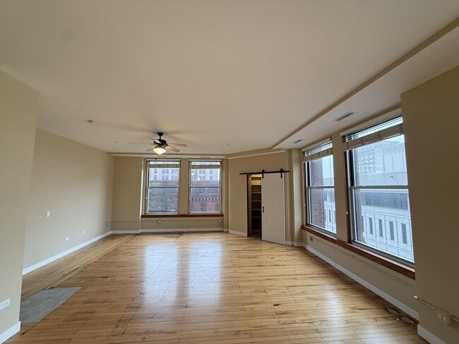 Interior Photo - Pioneer Endicott