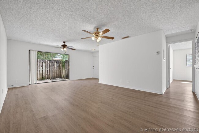 Building Photo - 9401 NW 49th Pl