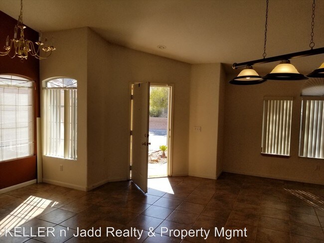 Building Photo - 3 br, 2 bath House - 3860 LONE MESA DR