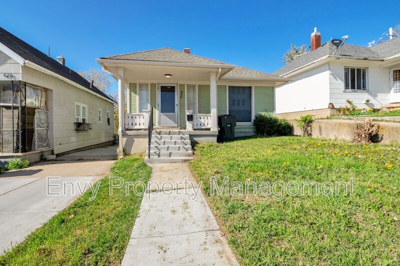Foto principal - 430 E 20th St