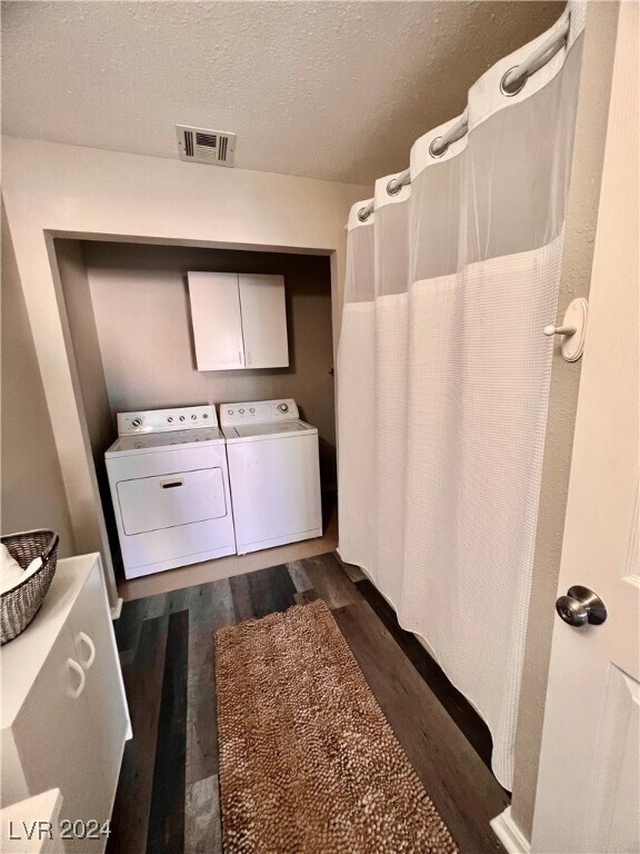 Foto principal - 2681 Canyon St