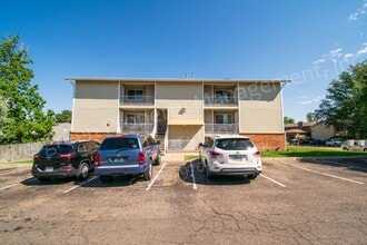 Building Photo - 2147 27th Ave Ct