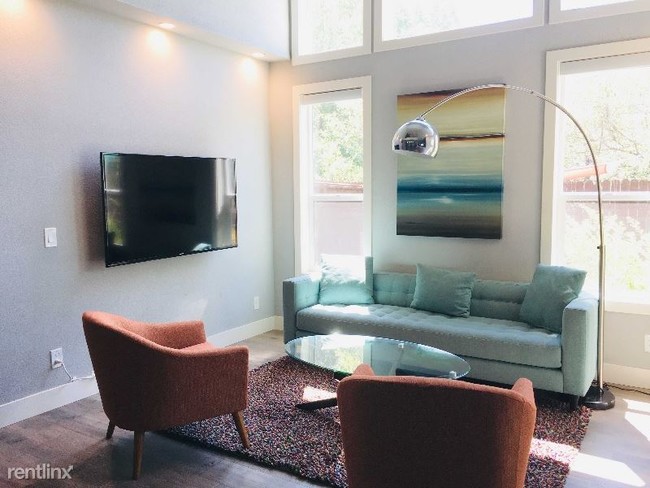 Foto del edificio - 4 br, 3 bath House - 5018 Knights Way
