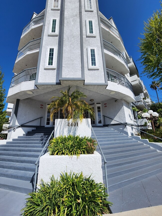 Building Photo - 4401 Sepulveda Blvd