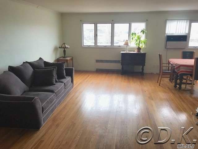 Foto del edificio - 425 W Park Ave