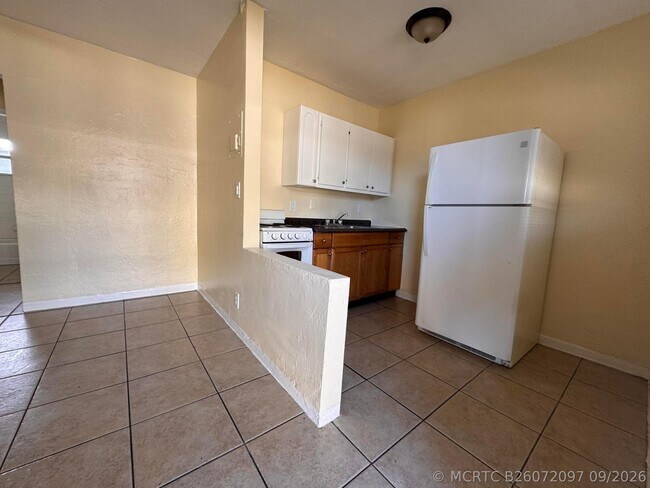 Foto del edificio - 825 NW 10th Terrace